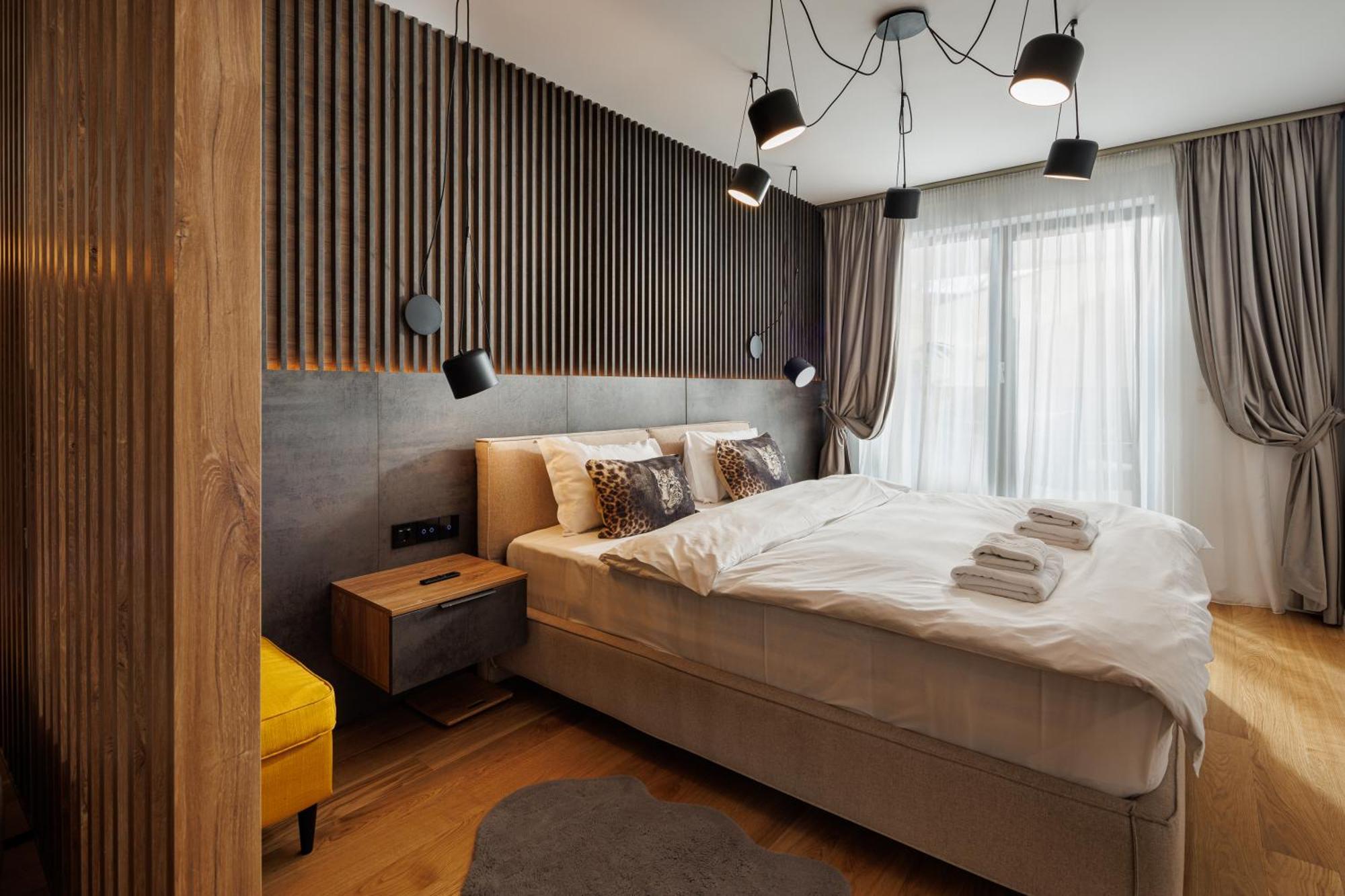 Pure Living Apartment W. Private Parking Braşov Eksteriør billede